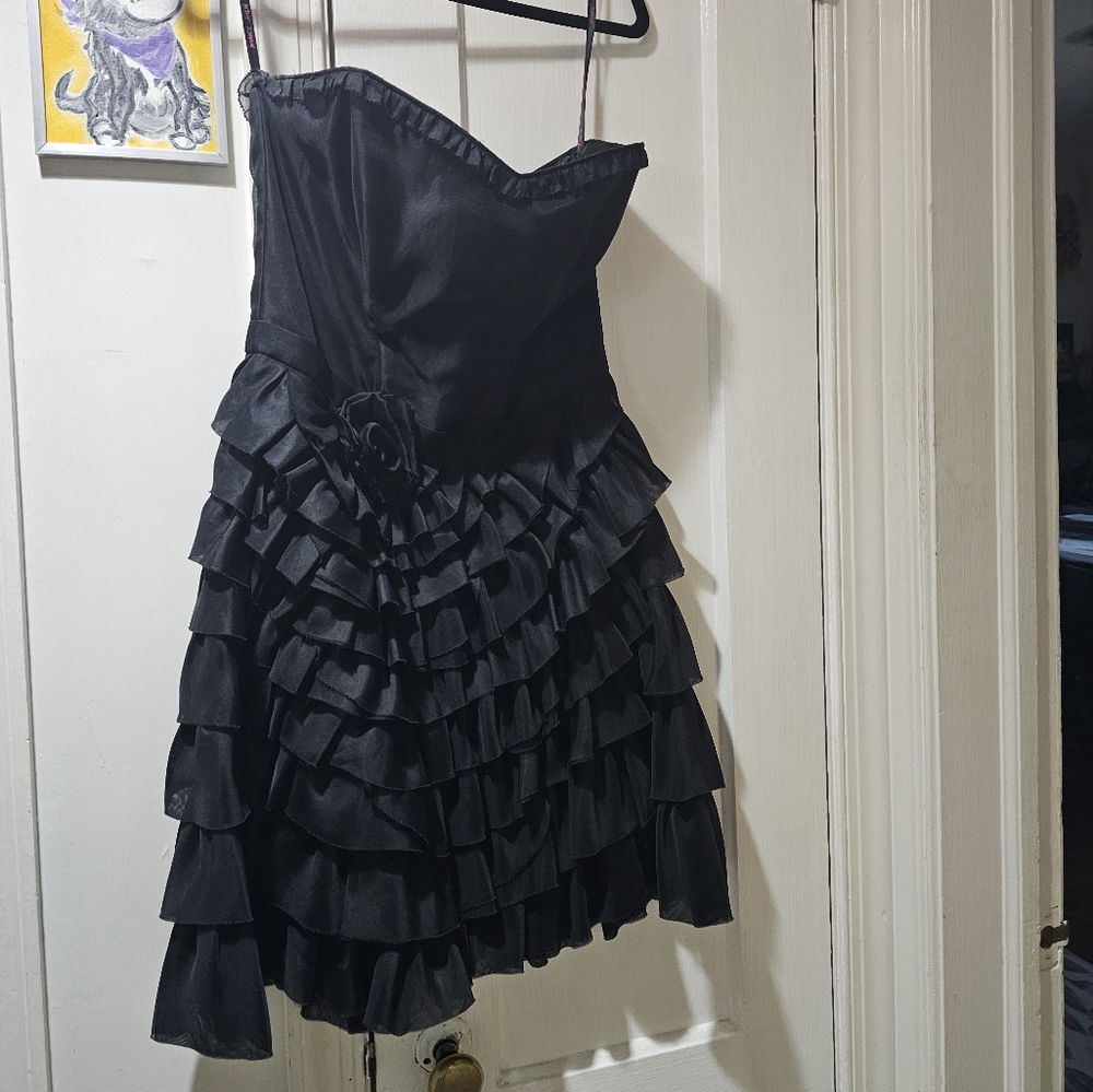 Betsey Johnson Collection Y2K 00s Black Tiered Ruffle Sleeveless Dress Size 8